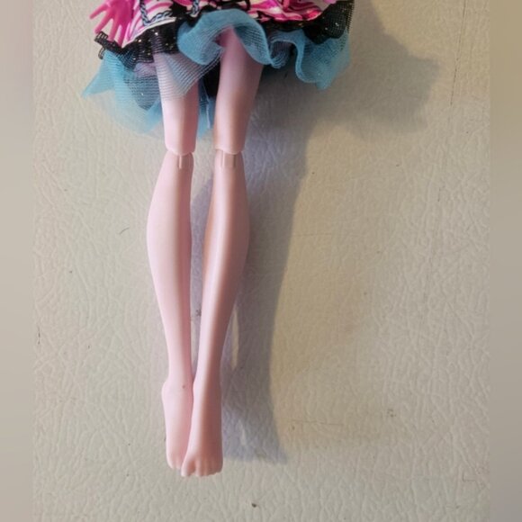 Monster High Draculaura Shriekwrecked doll - Picture 4 of 6